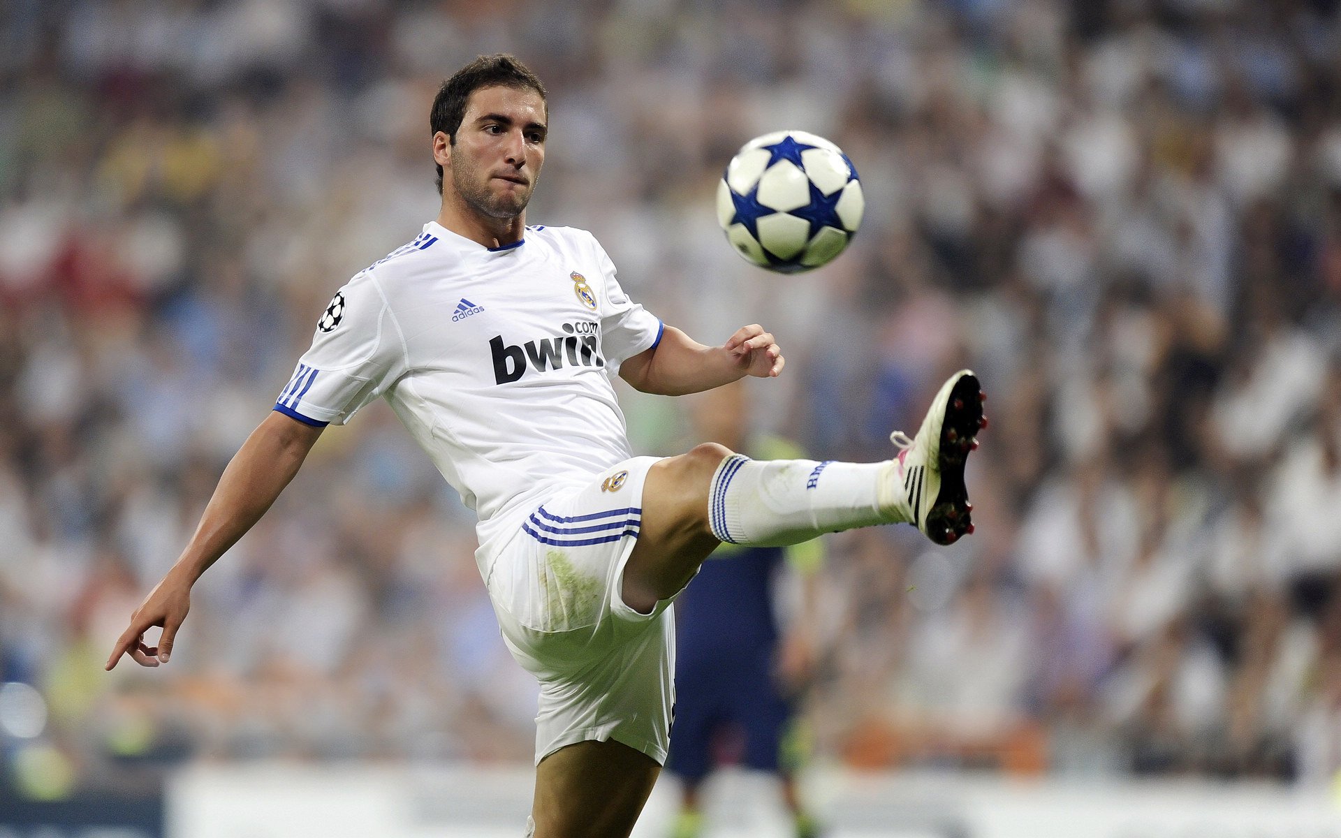 英超最后一搏：逆风翻盘，精彩落幕！，英超最后一轮看点